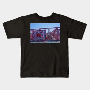 Williamsburg bridge graffiti Kids T-Shirt